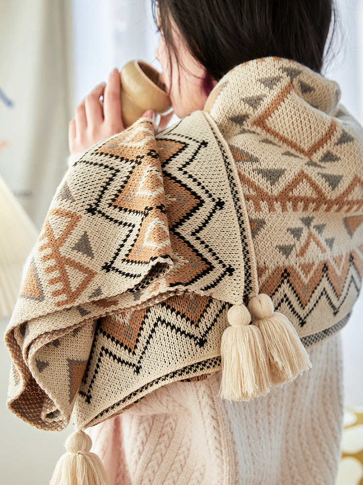 Colorful Bohemian Blanket w/ Tassels Reversible for Home Decorative Colorful Bohemian Blanket w/ Tassels Reversible for Home Decorative